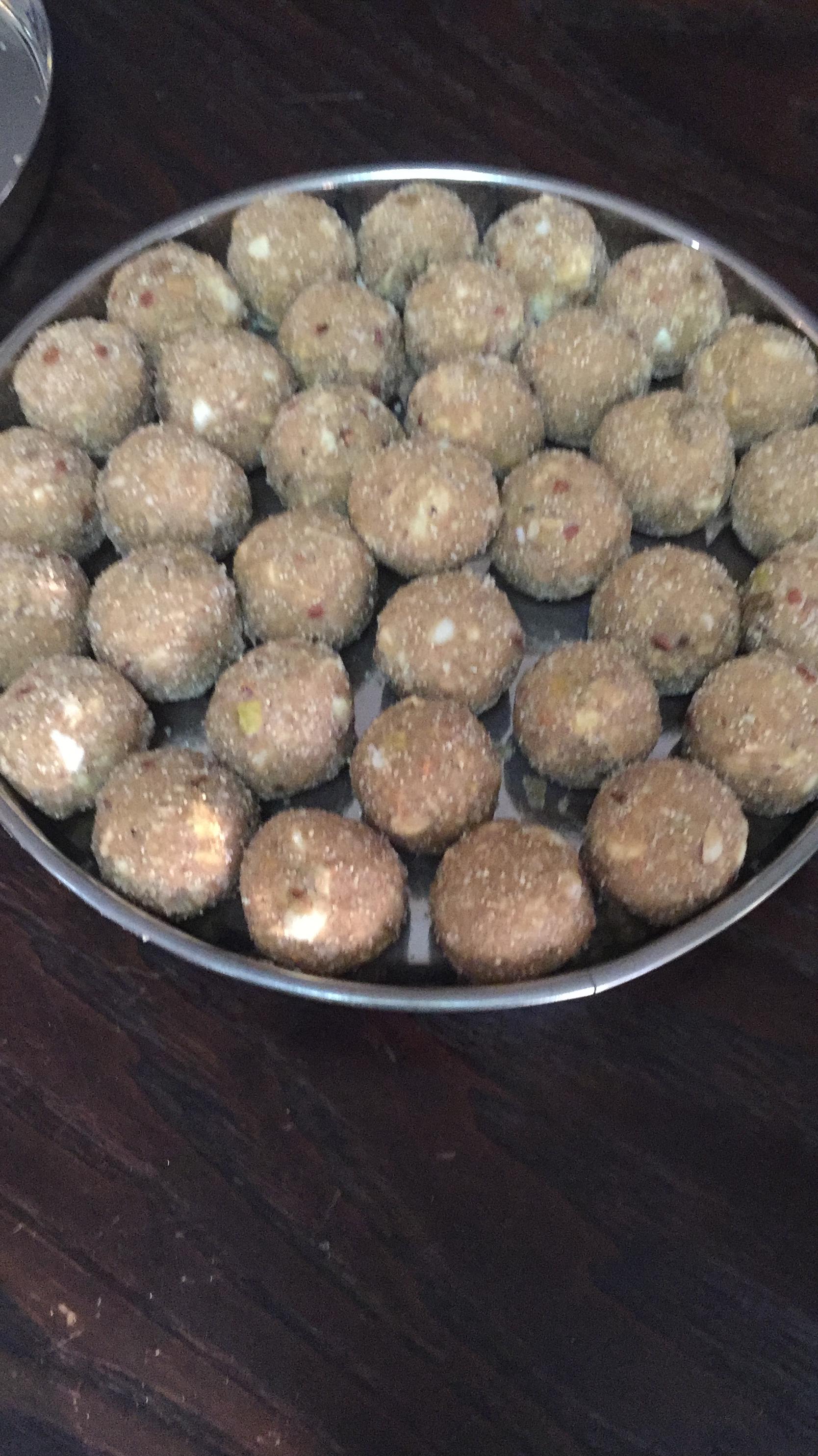 Aata ka Laddoo